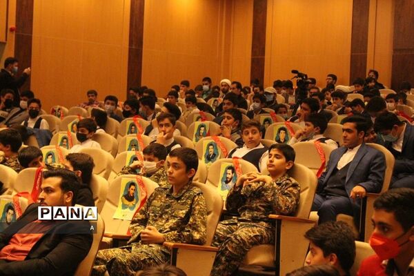 تجلیل از برترین‌های سرود دانش‌آموزی در قم