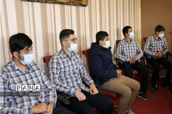 برگزاری مراسم تجلیل از برگزیدگان مسابقه لب‌آهنگ در دماوند