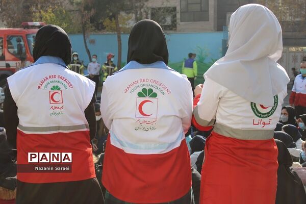 مانورآمادگی مقابله با زلزله درشهرستان اسلامشهر