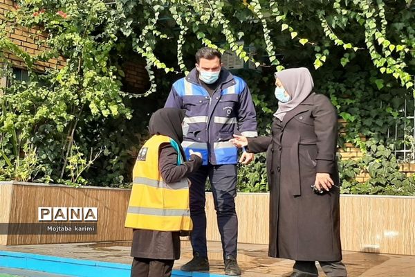 اجرای مانور سراسری زلزله در مدارس منطقه ۱۳