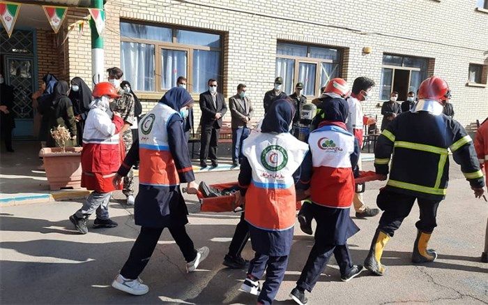 زنگ مانور ایمنی و زلزله  همزمان با سراسر کشور  در دماوند به صدا درآمد