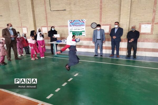 برگزاری مسابقات ورزشی دانش‌آموزان ویژه هفته بسیج در شهرستان حمیدیه