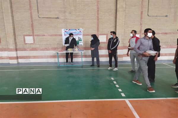 برگزاری مسابقات ورزشی دانش‌آموزان ویژه هفته بسیج در شهرستان حمیدیه