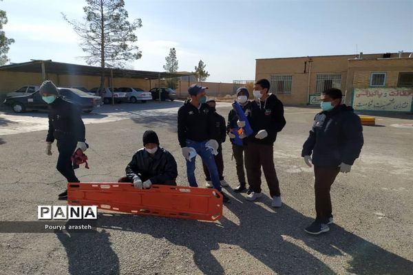 مانور سراسری زلزله در مدرسه مصطفی خمینی شهرستان خوسف
