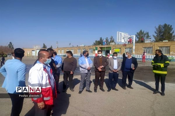 مانور سراسری زلزله در مدرسه مصطفی خمینی شهرستان خوسف