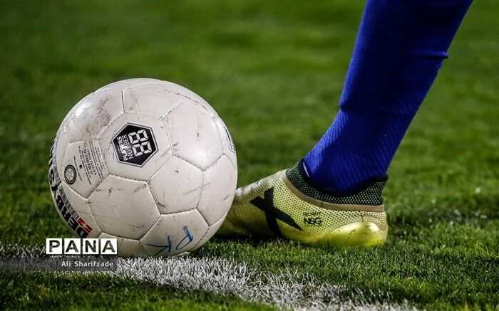 استقلال در برابر صنعت نفت آبادان متوقف شد