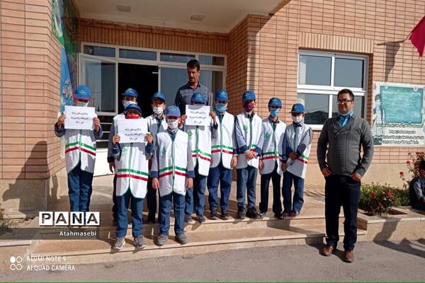 برگزاری مانور زلزله در مدرسه برکت شهرستان ورزنه