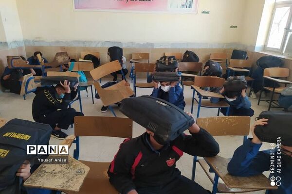 مانور زلزله و ایمنی در مدارس منطقه بردخون