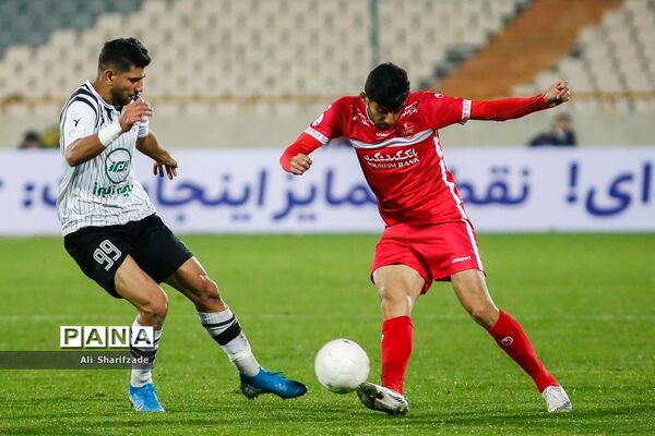 دیدار تیم های پرسپولیس و  نفت مسجدسلیمان