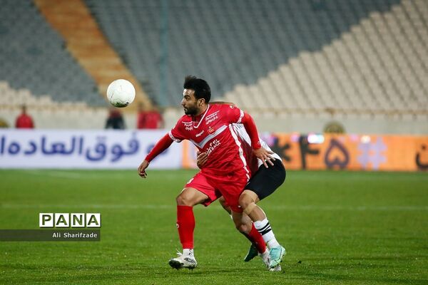 دیدار تیم های پرسپولیس و  نفت مسجدسلیمان
