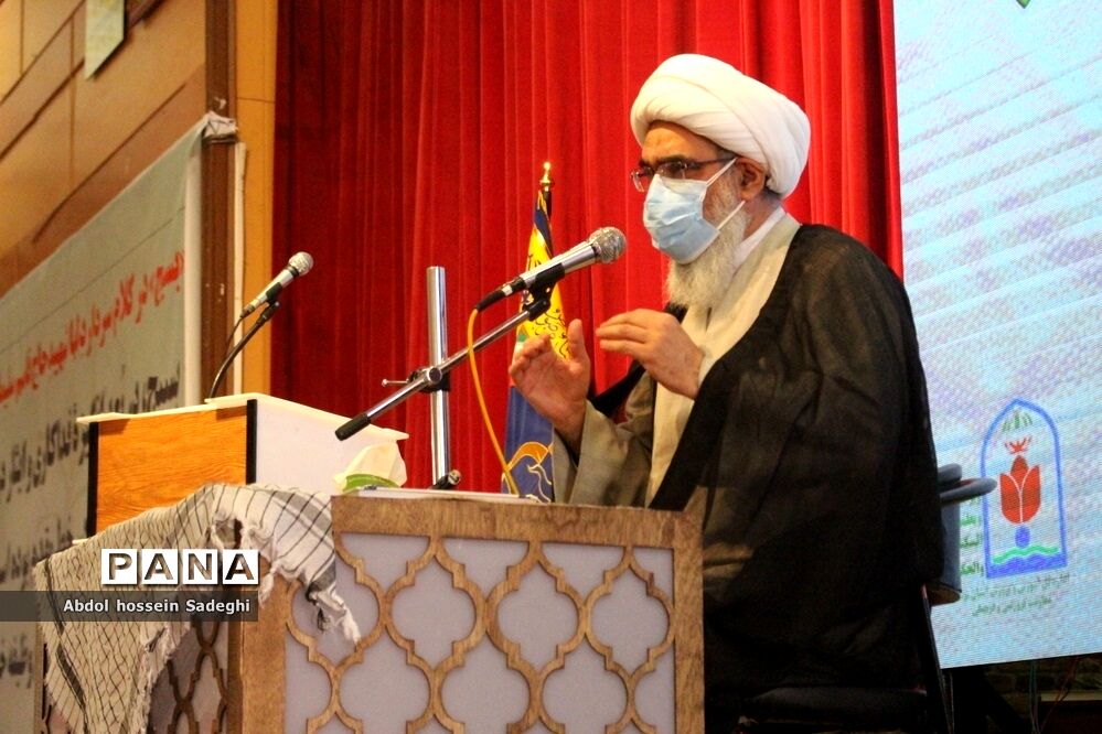همایش فرهنگیان بسیجی و جهاد گر استان بوشهر