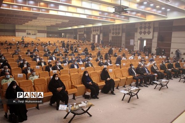 همایش تجلیل از دانش‌آموزان تراز انقلاب اسلامی استان بوشهر