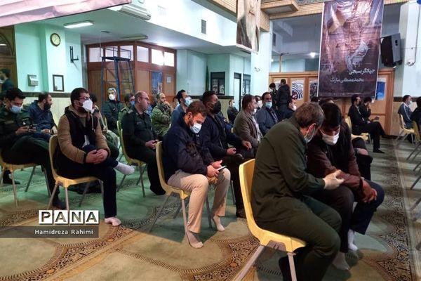 دیدار فرمانده سپاه محمد رسول الله تهران با فرماندهان پایگاه ها و حوزه های ناحیه بسیج مالک اشتر