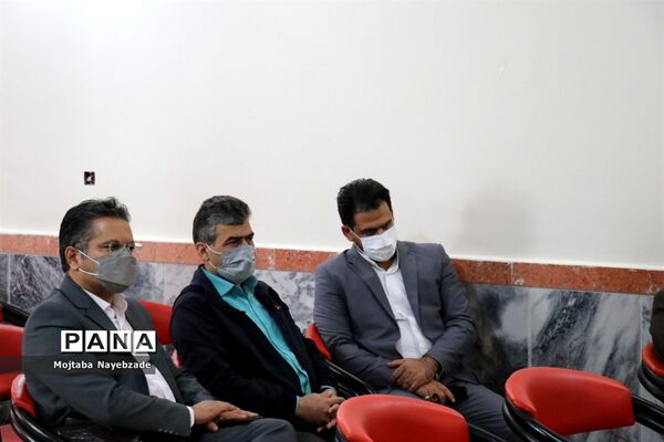 کارگاه آموزشی مربیان پیشتازان سازمان دانش آموزی ناحیه 3 مشهد