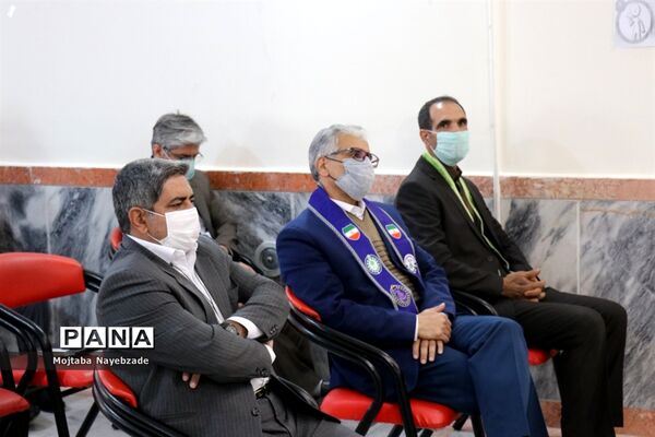 کارگاه آموزشی مربیان پیشتازان سازمان دانش آموزی ناحیه 3 مشهد