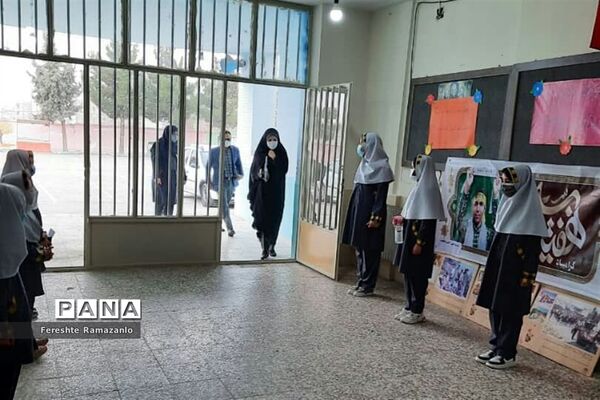 جلسه محوری مدیران مدارس ابتدایی قطب صفادشت