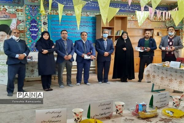 جلسه محوری مدیران مدارس ابتدایی قطب صفادشت