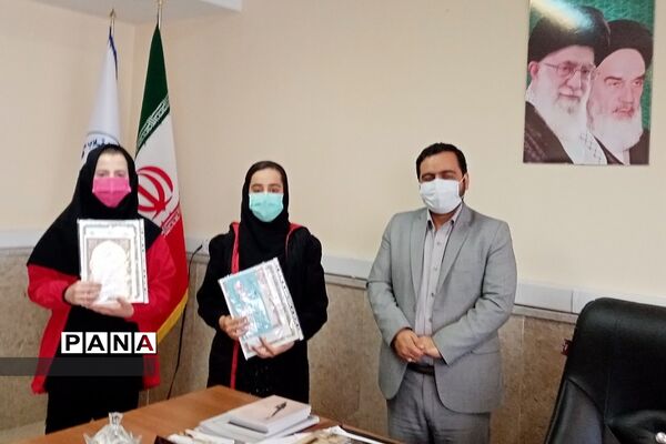 تجلیل از فرهنگیان و دانش‌آموزان برگزیده شهرستان پردیس در حوزه پرورشی