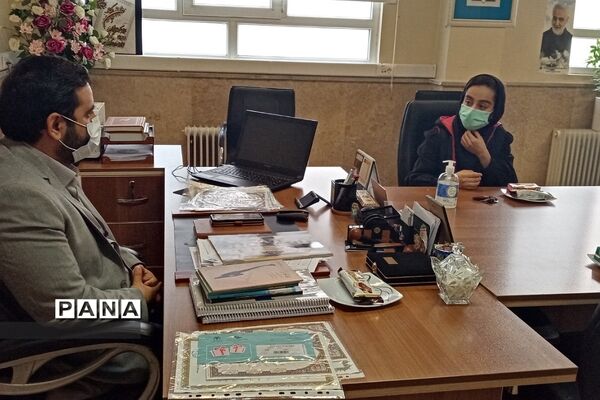 تجلیل از فرهنگیان و دانش‌آموزان برگزیده شهرستان پردیس در حوزه پرورشی