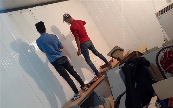 رنگ آمیزی مدارس،  روح نشاط را به دانش آموزان هدیه می کند