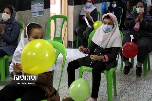 گرامیداشت هفته معلولین درواحدهای آموزشی استثنایی شهرستان اسلامشهر