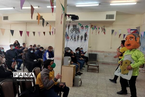 گرامیداشت هفته معلولین درواحدهای آموزشی استثنایی شهرستان اسلامشهر