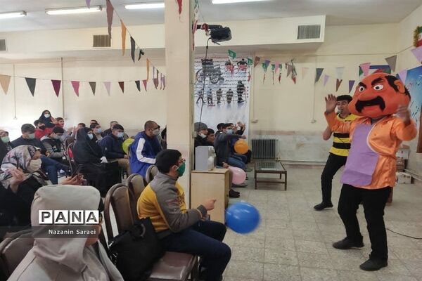 گرامیداشت هفته معلولین درواحدهای آموزشی استثنایی شهرستان اسلامشهر