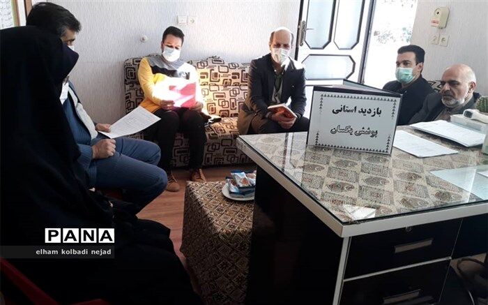 بازدید ناظران استانی از روند اجرای طرح لباس فرم مدارس گلوگاه
