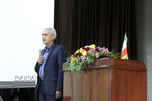 برگزاری جلسه توجیهی و هم‌اندیشی مربیان پیشتاز کاشان