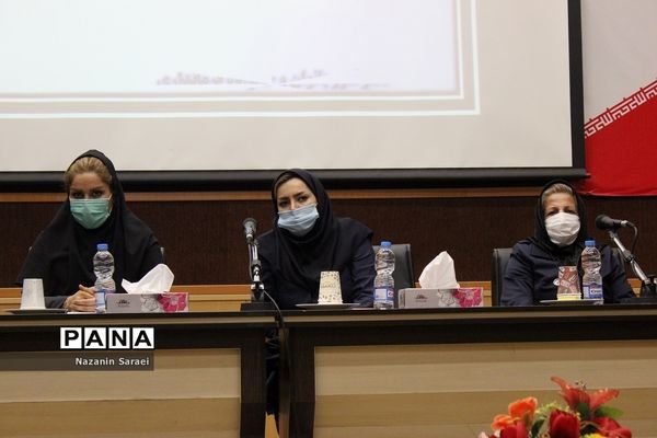 نشست سرپرست فرمانداری اسلامشهر با بانوان نخبه و کارآفرین