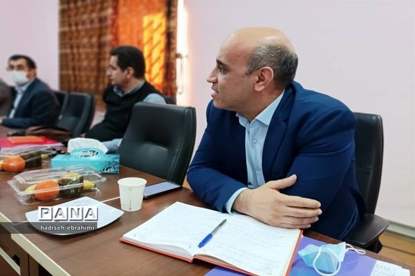 نشست معاونان آموزش متوسطه محور ۱ در گلوگاه