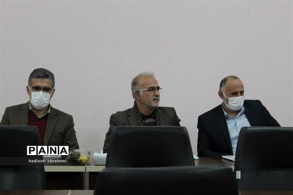 نشست معاونان آموزش متوسطه محور ۱ در گلوگاه