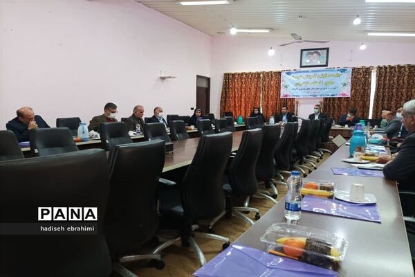 نشست معاونان آموزش متوسطه محور ۱ در گلوگاه