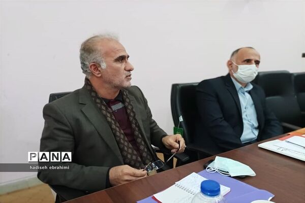 نشست معاونان آموزش متوسطه محور ۱ در گلوگاه