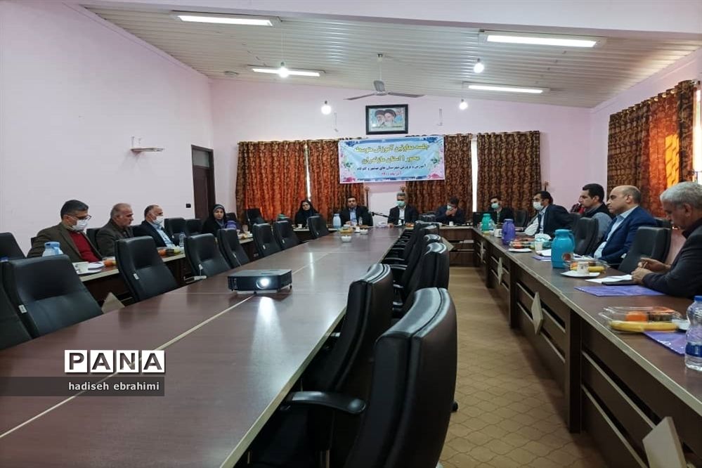 نشست معاونان آموزش متوسطه محور ۱ در گلوگاه