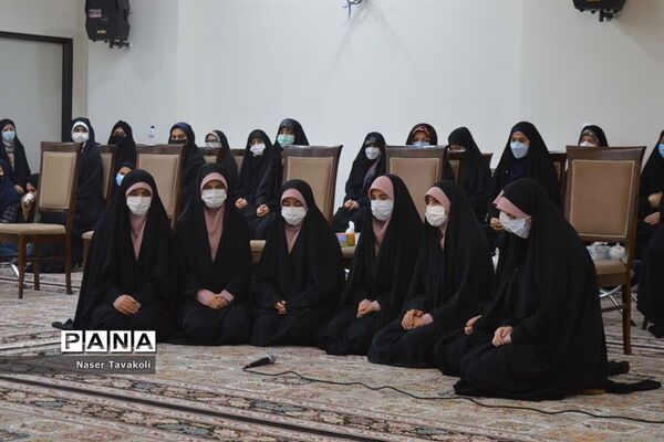 مراسم تجلیل از نخبگان قرآنی آموزش و پرورش ناحیه 3 تبریز