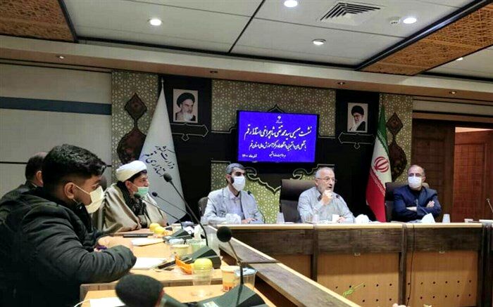 تشکل های دانش آموزی در حل مشکلات همکاری کنند