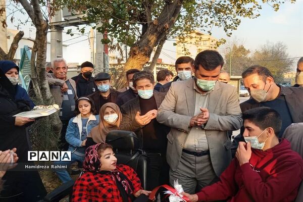 آیین بهره‌برداری از معبر مناسب‌سازی شده ویژه معلولان در منطقه ۱۵
