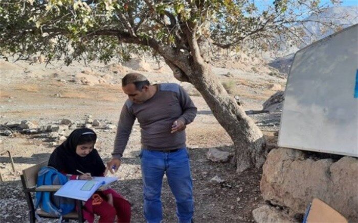 از کوچ بازماند، از درس نه