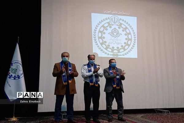 اولین جلسه آموزشی بازمهندسی تشکیلات پیشتازان در سازمان دانش‌آموزی ملارد