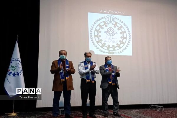اولین جلسه آموزشی بازمهندسی تشکیلات پیشتازان در سازمان دانش‌آموزی ملارد