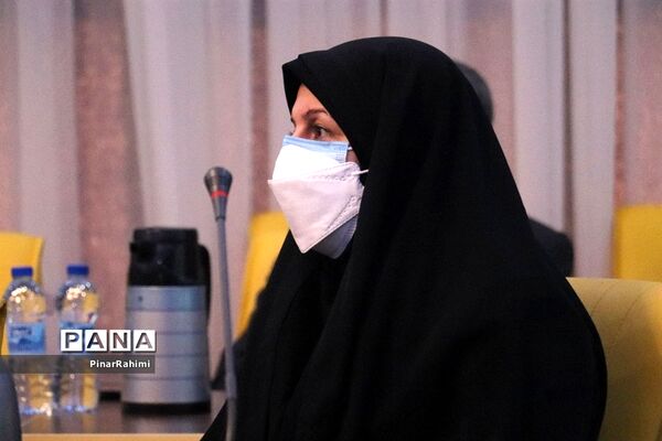 آیین تجلیل از منتخبان کشوری جشنواره فرهنگی هنری معلمان هنرمند مولف و پرسش مهر