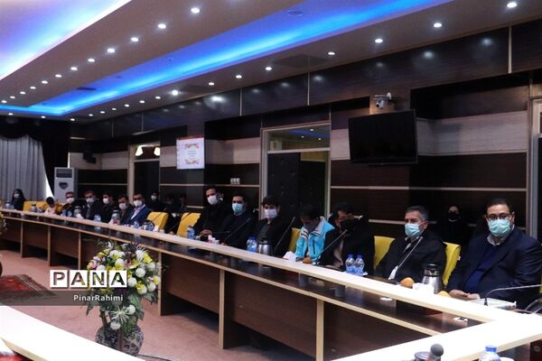 آیین تجلیل از منتخبان کشوری جشنواره فرهنگی هنری معلمان هنرمند مولف و پرسش مهر