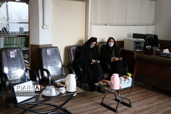 نشست هم‌اندیشی هندسه مفهومی تربیت امام رضایی (ع)