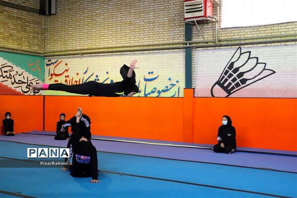 برنامه هماهنگ دختران ژیمناستیک کوثر