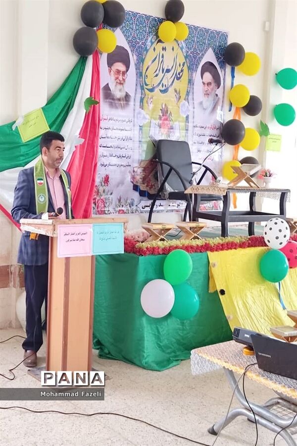 محفل انس با قرآن کریم در آموزشگاه شهید رجایی شهرستان حمیدیه
