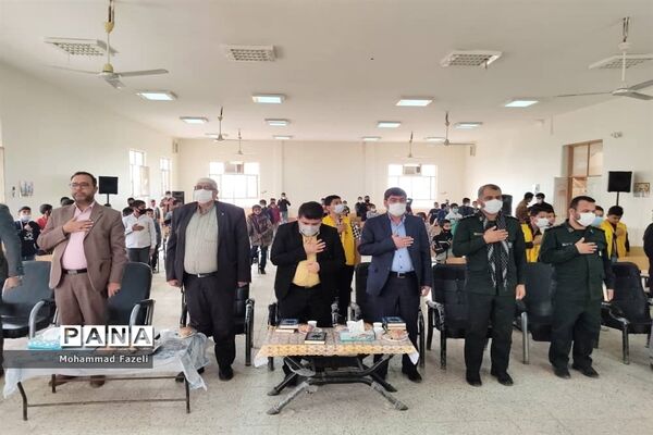 محفل انس با قرآن کریم در آموزشگاه شهید رجایی شهرستان حمیدیه