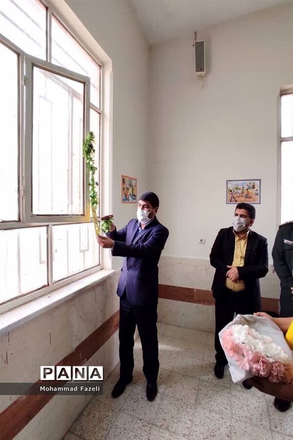 محفل انس با قرآن کریم در آموزشگاه شهید رجایی شهرستان حمیدیه