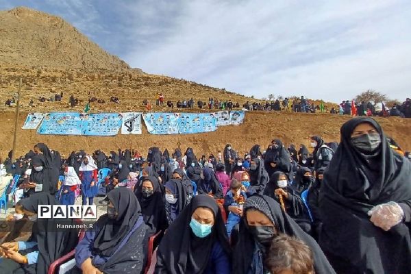 استقبال مردم شهرستان اردل از خانواده شهید محمدعلی کرباسی