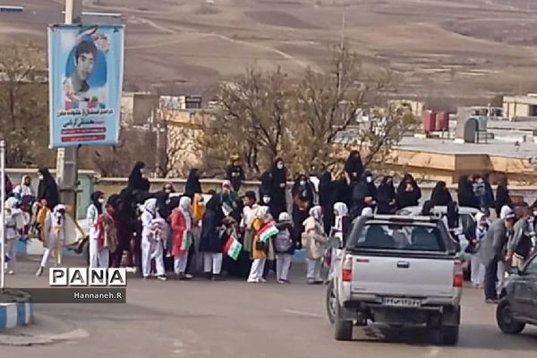 استقبال مردم شهرستان اردل از خانواده شهید محمدعلی کرباسی